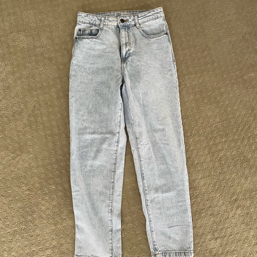 Zara Straight Leg Mom Jeans 36/4